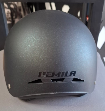 Casco Ecuestre Negro Mate – Protección y Estilo Profesional