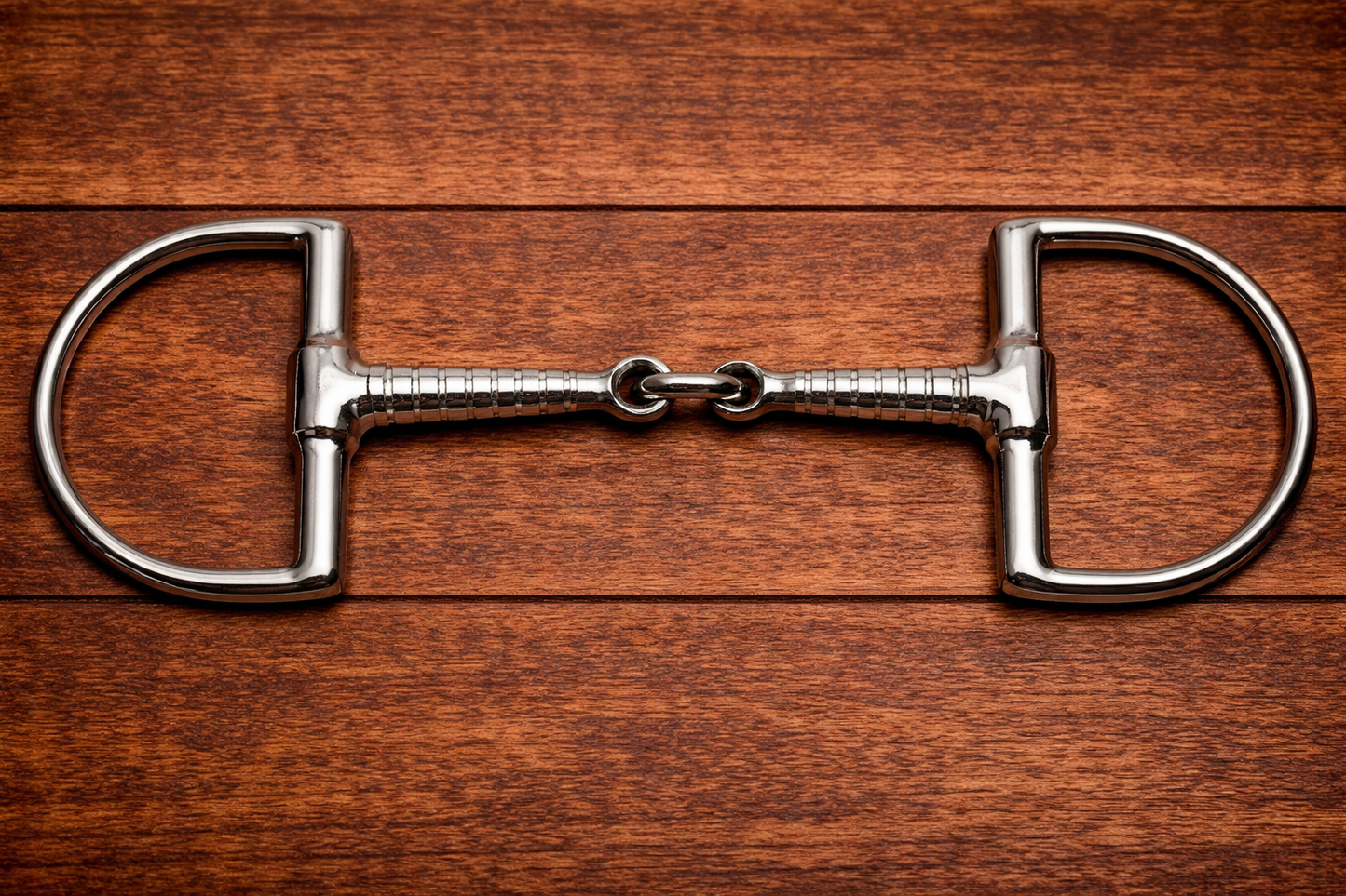 Freno Snaffle Rayado para Caballo – Anillo Tipo D