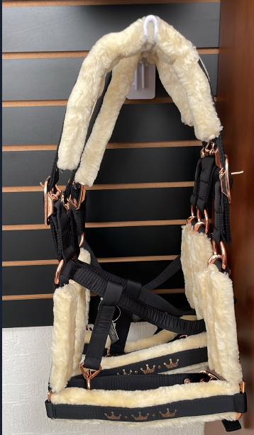 Almartigón Negro con Borrega – Confort Premium para Caballo