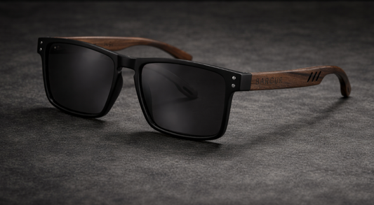 Lentes Cuadrados Negro Mate con Detalle Madera